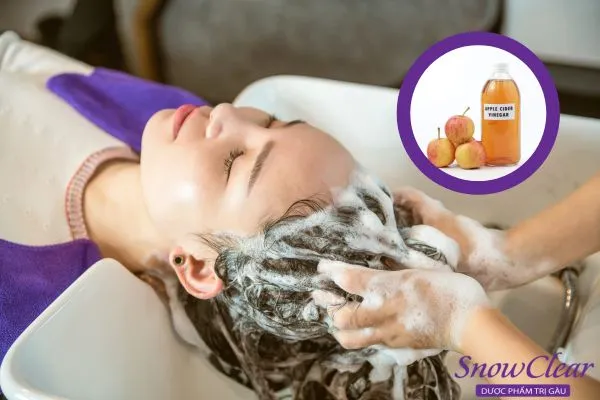 Giấm táo giúp cân bằng pH da đầu, hỗ trợ trị gàu và nấm da đầu dai dẳng.