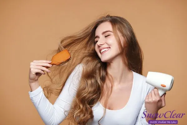 Quy tắc giữ vệ sinh và làm khô tóc để phòng ngừa tái phát nấm da đầu.